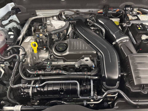 2025 Volkswagen Taos SE