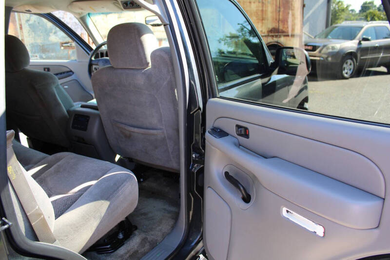 2003 Chevrolet Tahoe LS