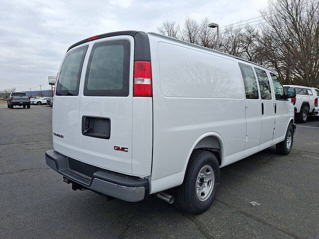 2026 GMC Savana 3500