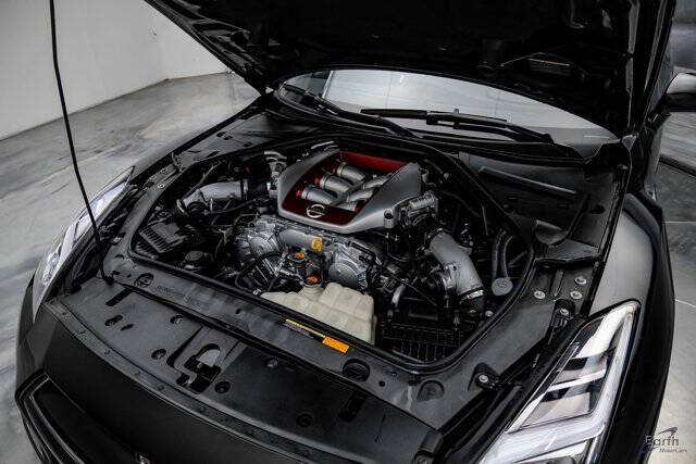 2013 Nissan GT-R Premium