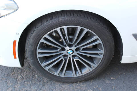 2019 BMW 5 Series 540i