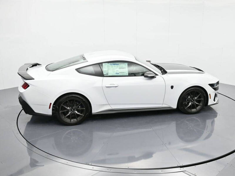 2025 Ford Mustang Dark Horse