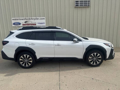 2025 Subaru Outback Touring XT Photo