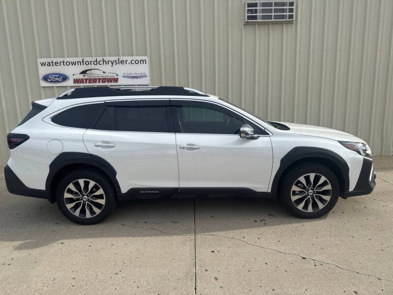 2025 Subaru Outback Touring XT
