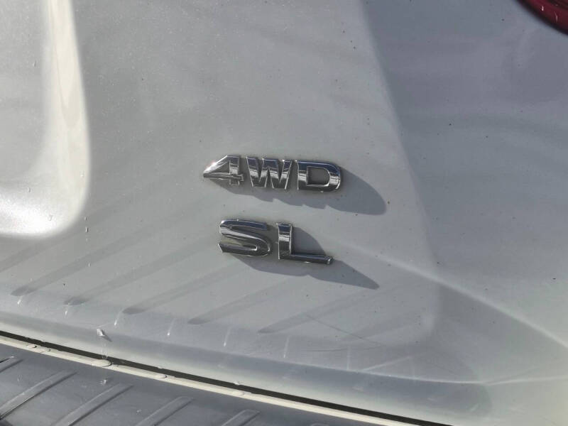 2017 Nissan Pathfinder SL