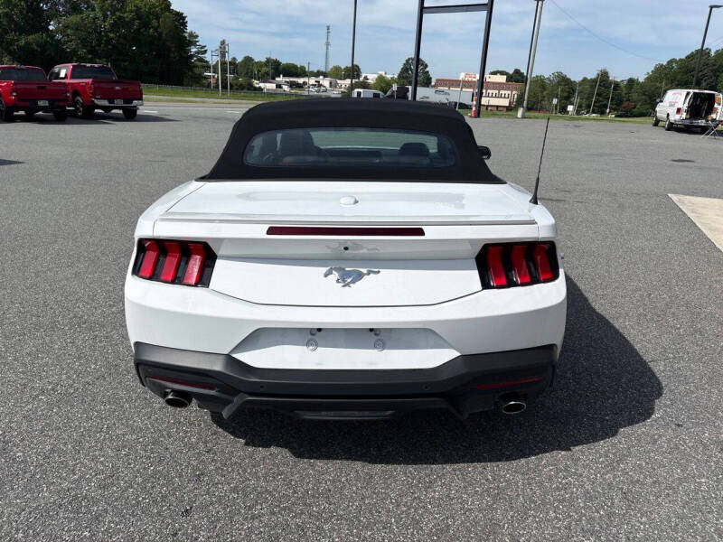 2025 Ford Mustang EcoBoost Premium