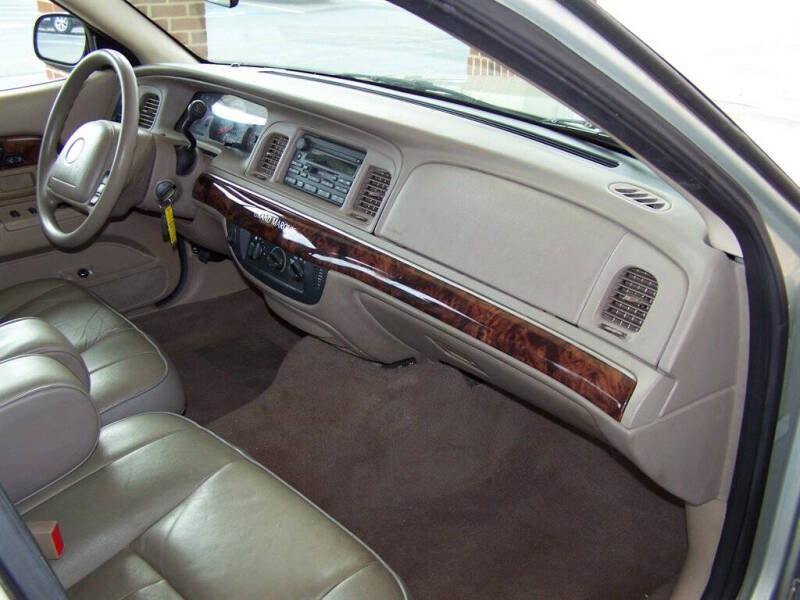 2004 Mercury Grand Marquis GS