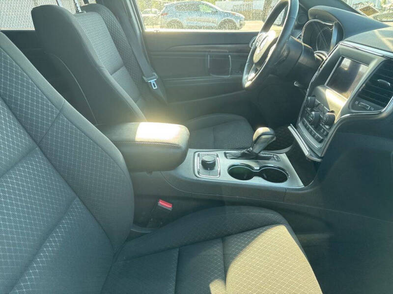2018 Jeep Grand Cherokee Laredo E