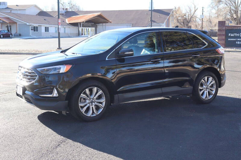 2022 Ford Edge Titanium
