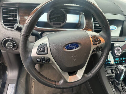 2018 Ford Taurus Limited