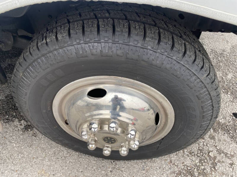 2014 Ford E-Series E-450 SD