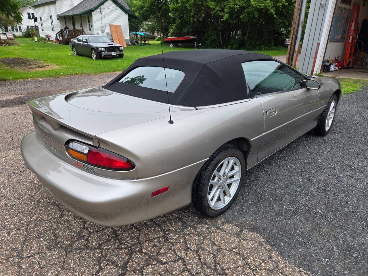 2002 Chevrolet Camaro 182