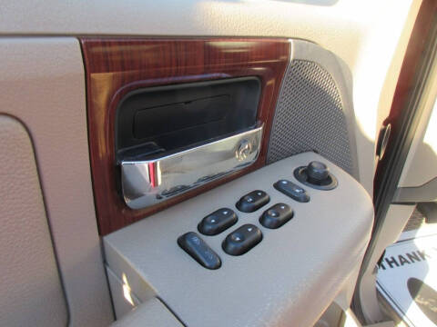 2005 Ford F-150 Lariat