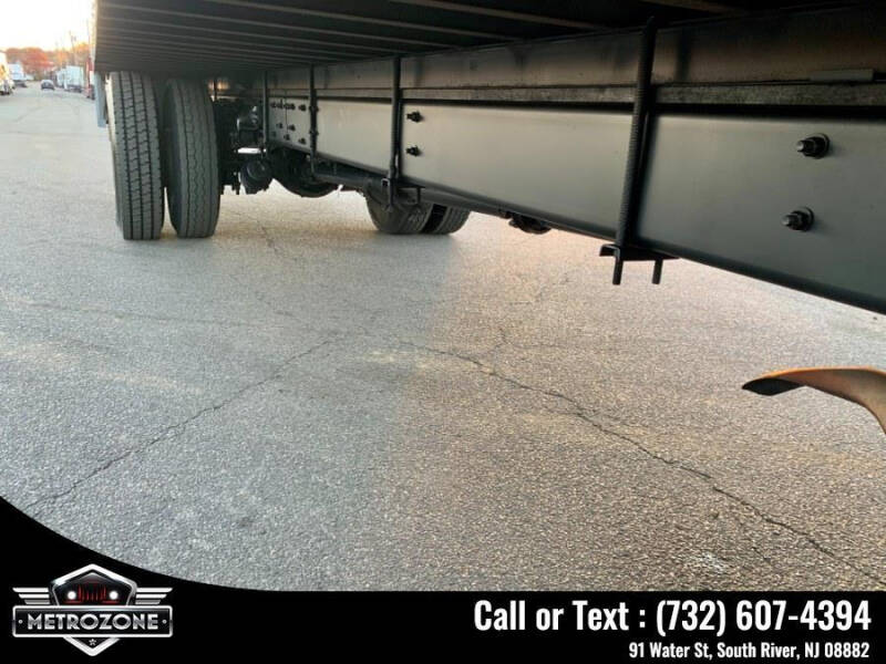 2019 Freightliner M2 106