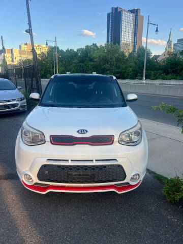 2014 Kia Soul +