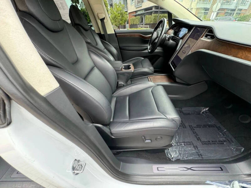 2018 Tesla Model X 75D