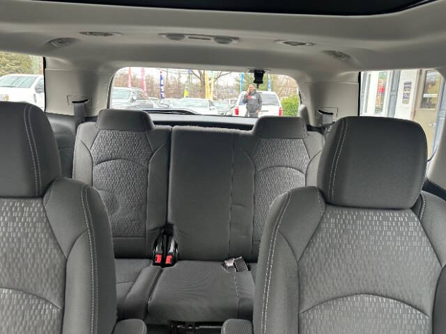 2016 GMC Acadia SLE-2