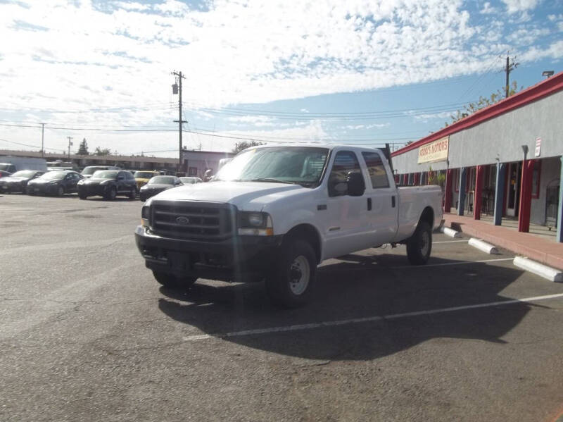 2002 Ford F-350 Super Duty XLT photo 14