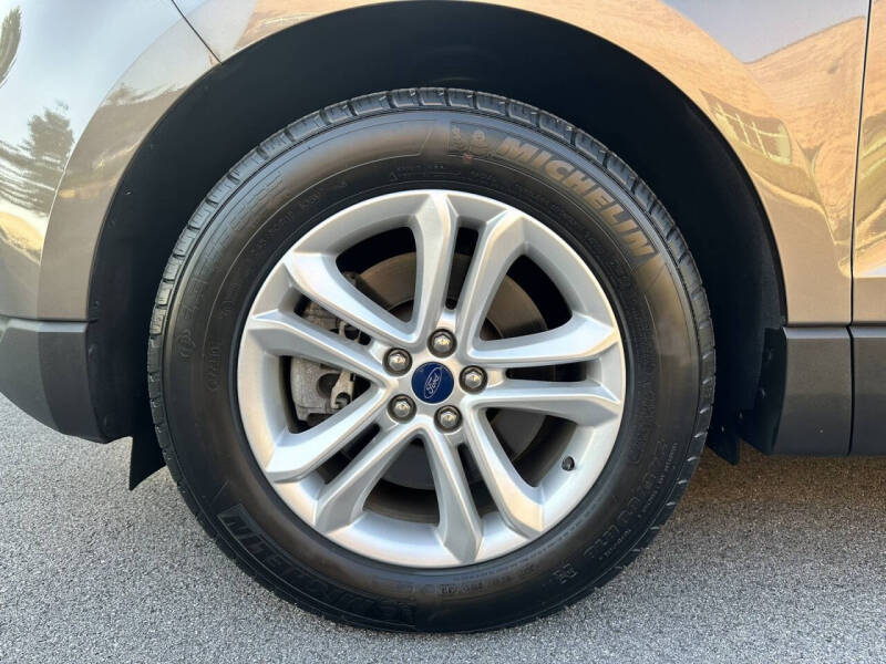 2019 Ford Edge SEL