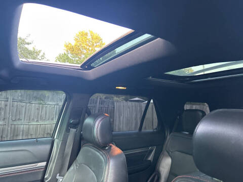 2016 Ford Explorer Sport