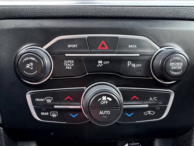 2016 Dodge Charger R/T Scat Pack