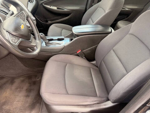 2017 Chevrolet Malibu LT