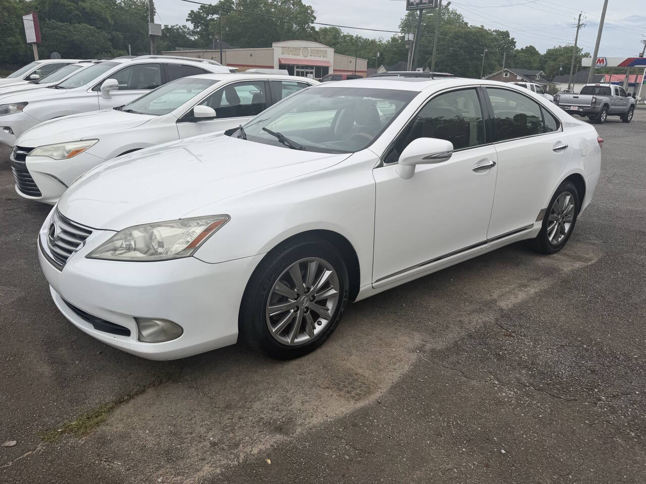 White 2012 Lexus ES 350 Base 4dr Sedan 1