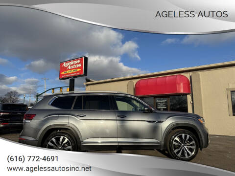 2022 Volkswagen Atlas for sale at Ageless Autos in Zeeland MI