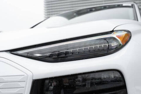 2025 Audi Q6 e-tron quattro Premium Plus