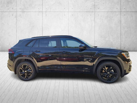 2026 Volkswagen Atlas Cross Sport SEL R-Line Black 4Motion