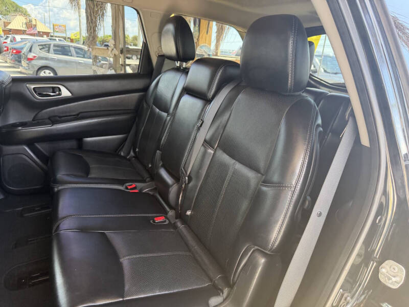 2015 Nissan Pathfinder Platinum