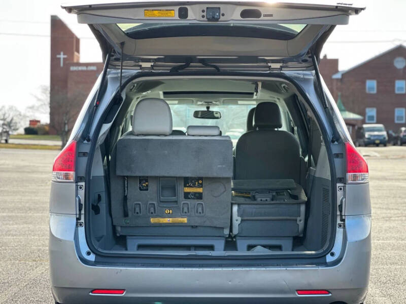 2011 Toyota Sienna
