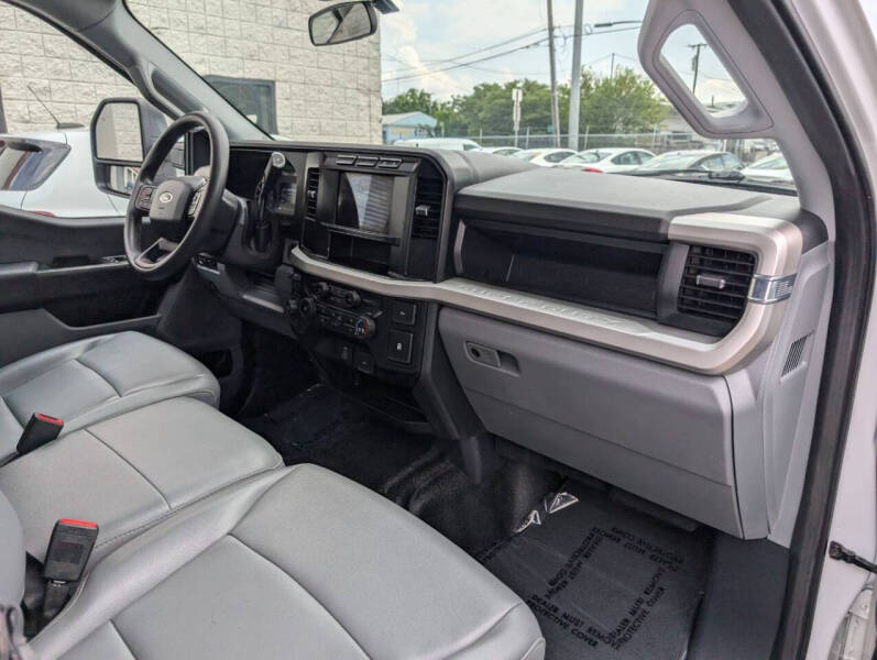 2023 Ford F-350 Super Duty XL