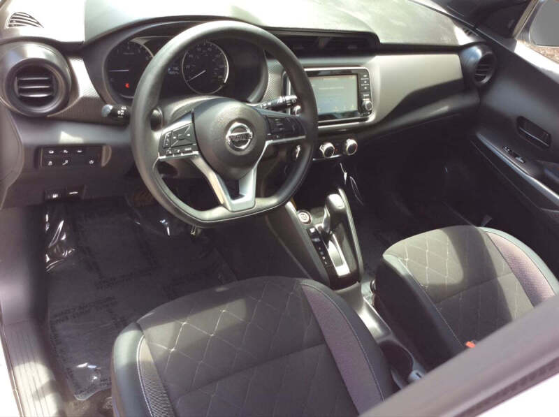 2020 Nissan Kicks S