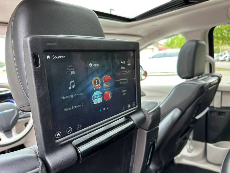 2018 Chrysler Pacifica Hybrid Limited