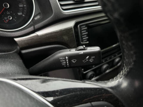 2018 Volkswagen Passat 2.0T SE