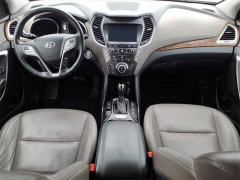 2017 Hyundai Santa Fe Limited Ultimate