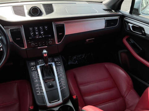 2017 Porsche Macan GTS