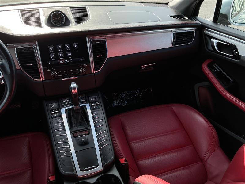 2017 Porsche Macan GTS