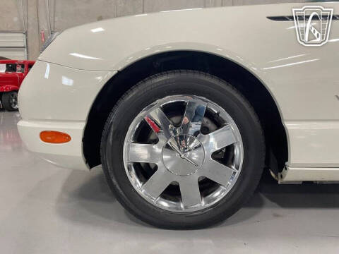 2003 Ford Thunderbird