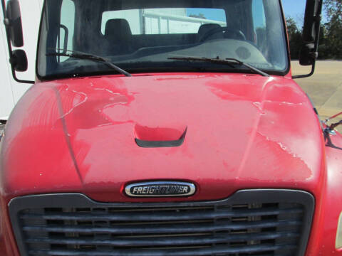 2005 Freightliner Business class M2