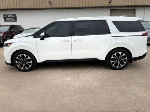 2024 Kia Carnival EX