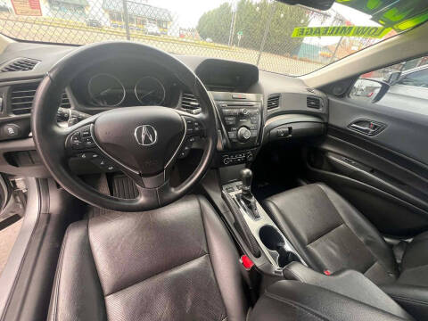 2015 Acura ILX 2.0L w/Premium