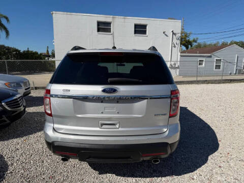 2014 Ford Explorer