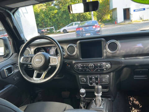 2021 Jeep Gladiator Overland