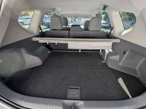 2012 Toyota Prius v Two