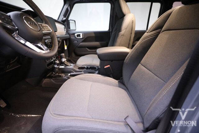 2024 Jeep Wrangler Sahara 4xe