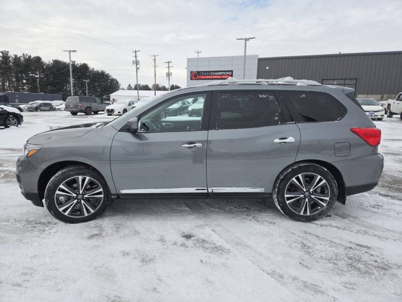 2020 Nissan Pathfinder Platinum