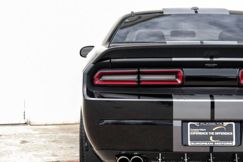 2012 Dodge Challenger SRT8 392