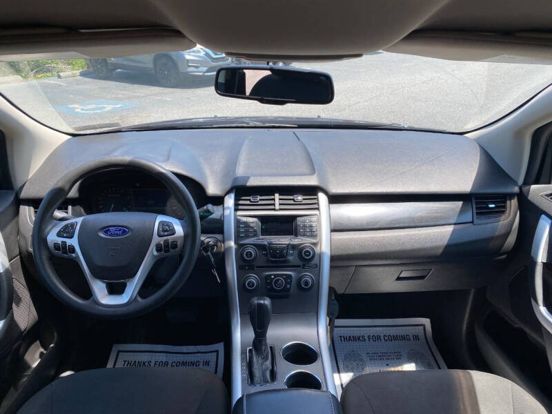 2012 Ford Edge SE